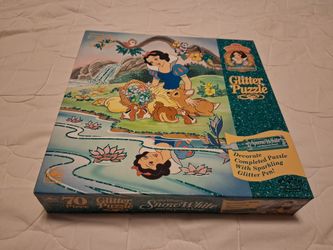 Never Opened Disney Snow White 70 Piece Glitter Puzzle