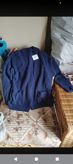American Eagle Navy Blue Chunky Knit Cardigan Sweater, brand new with tags, size medium