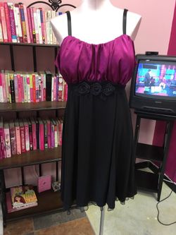 Snap Black & Burgundy Dress