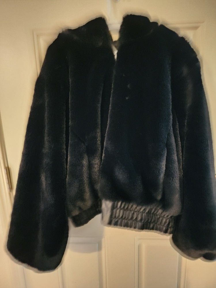 Fashion Nova 1x Black Fuzzy Bomber Style Jacket