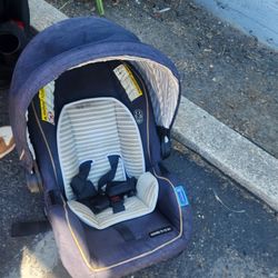 Graco Infant Car Seat 
