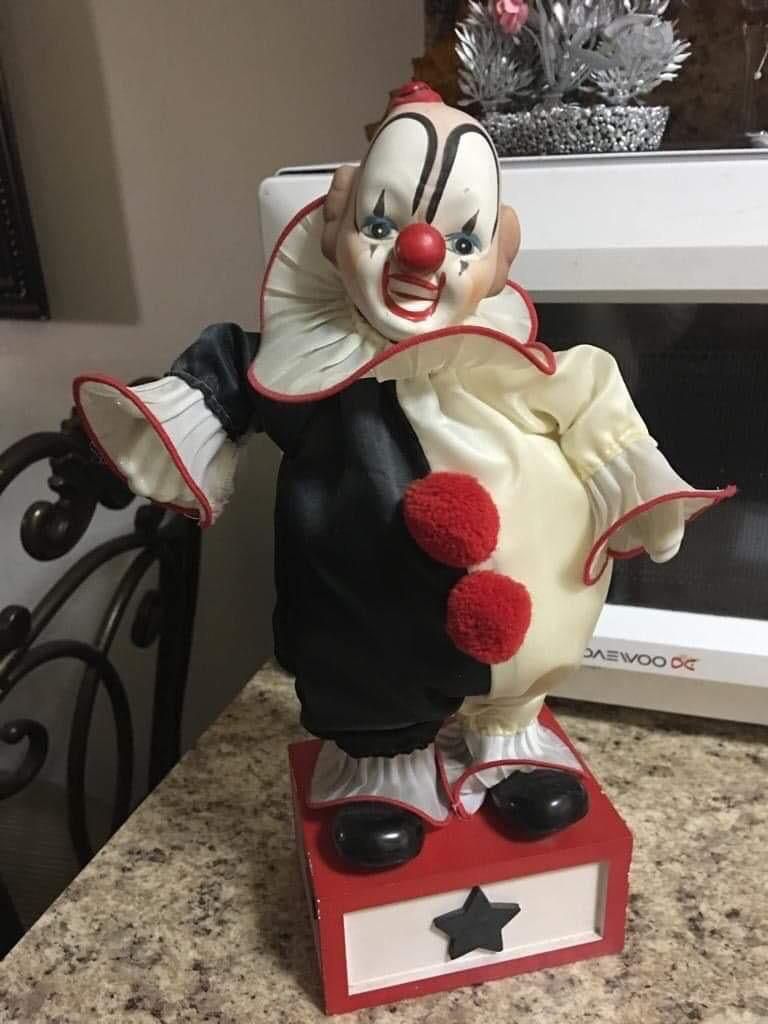 Adorno Payaso Porcelana Caja Musical
