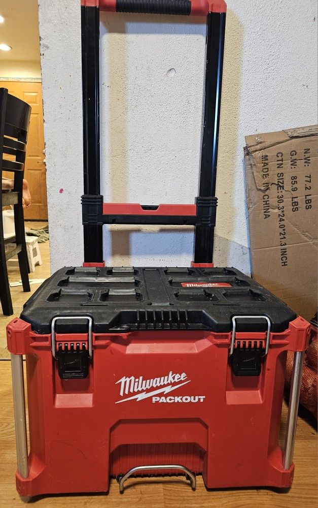 Milwaukee Modular Rolling Packout