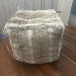 faux fur pouf (Beanbag Stool)