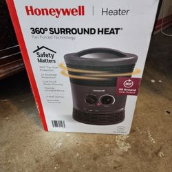 Honeywell HHF360V 360 Surround Fan Forced Heater, Black
