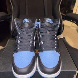 Jordan 1s  UNC Toe