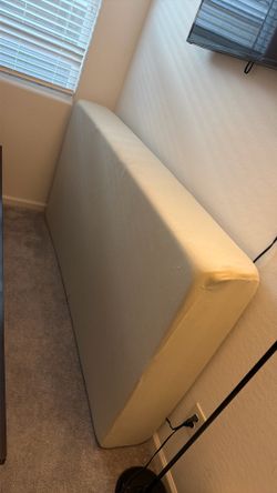 Twin mattress