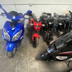 Many Scooter 🛵 Available 
