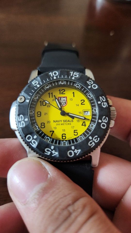 Vintage Luminox Watch 3100 Yellow Navy Seals Dive Watch for Sale