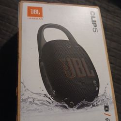 Jbl   Bluetooth  Speaker / Clip 5