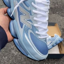 New Balance 2000