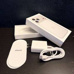 iPhone 17 Pro Max EMPTY BOX w/charger