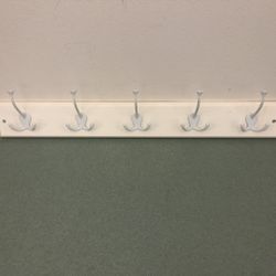 Stylish 5 Hook Wall Mounted Coat Rack 