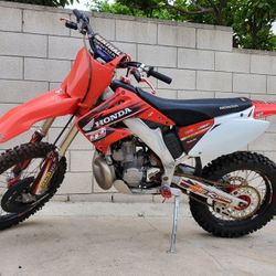 2002 HONDA CR250R