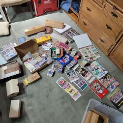 Big Lot Of 80s 90s Baseball Cards