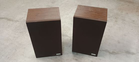 KLH Model 331 Speakers - Matched Pair Consecutive Serial Numbers - Made in USA