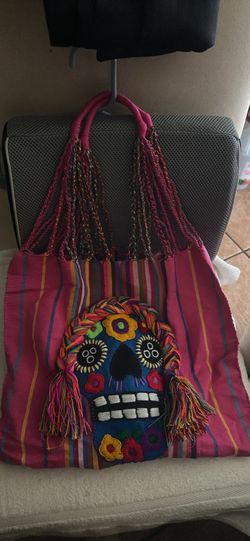 Bolsa artesanal nueva hecha a mano