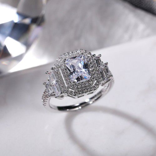 "Radiant Shiny Cubic Zircon Wonderful Wedding Rings for Women/Girls, L068
 
