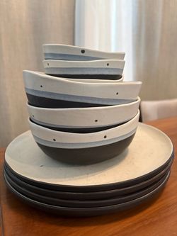 Artisan Organic-Edge Stoneware Set - Plates, Cereal & Berry Bowls