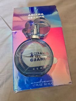 Ariana  la grande perfum spray