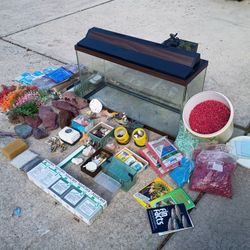 Aquarium Fish Tank Plus Everything Else $50