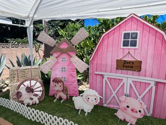 Used Farmhouse & Windmill Display Set – Handmade DIY Farm Scene