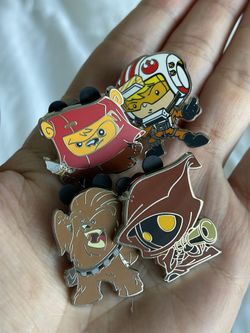 Disney Pin Set