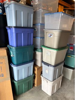 A LOT of Tubs for sale - $4-$5