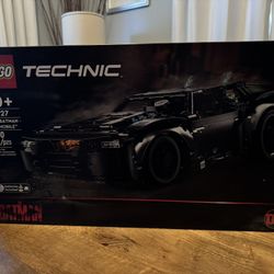 LEGO Technic The Batman: Batmobile