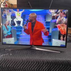 40 Inch Samsung Smart Beautiful Tv Comes With Remote Control Shows Great Picture Works Perfect Guaranteed 