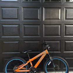 Voltage Mountain Kids Bike 24”