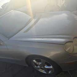 2005 Mercedes Benz CLK 320 convertible 