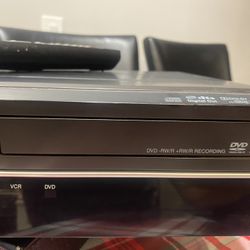 Toshiba RECORDER MODEL NO. DVR620KU