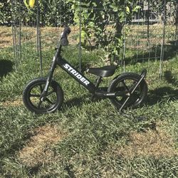 STRIDER BALANCE BIKE