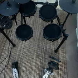 Alesis Nitro Mesh Drum Kit Set With Double Kick Pedal 