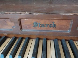 Vintage Stark Piano