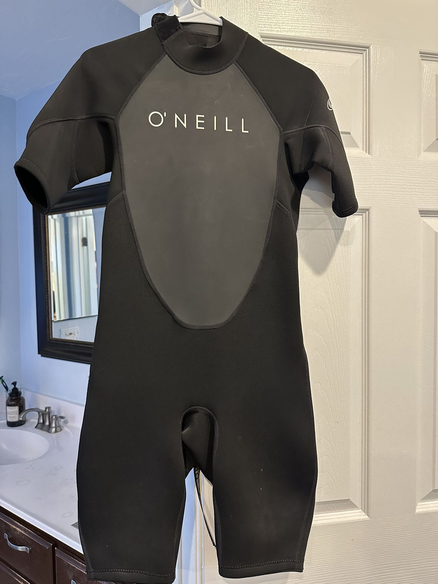 O’Neil Short  Wet Suit Men’s small Like New