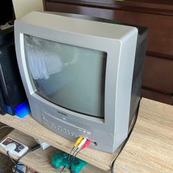 Toshiba 13" CRT - Great for Retro Gaming !