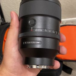 Sony 135mm 1.8 G master Lens 