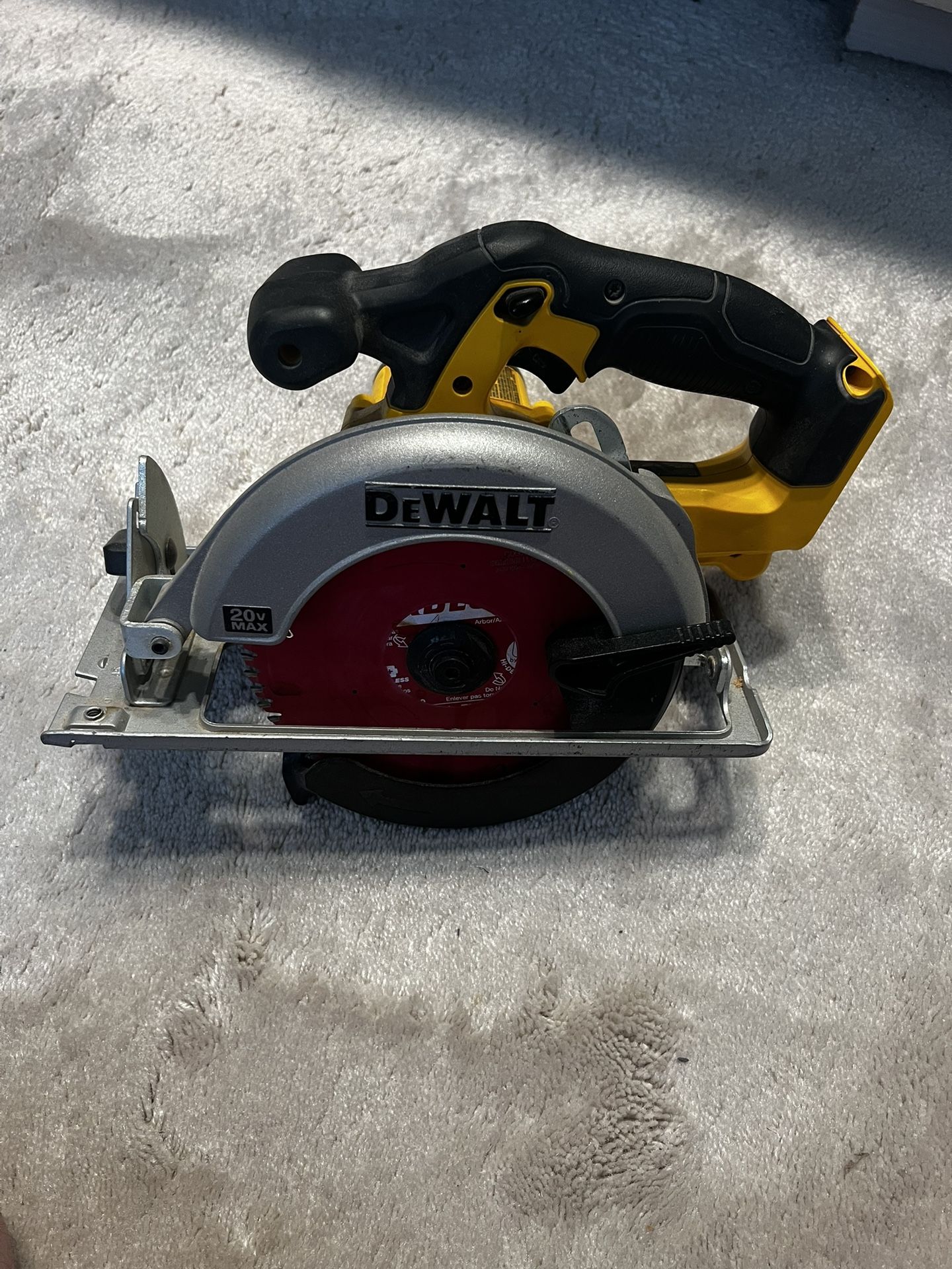 Cordless Saw 6-1/4 Dewalt