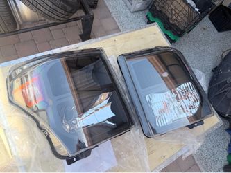 11 to 16 F250 F350 Super Duty Black Headlights