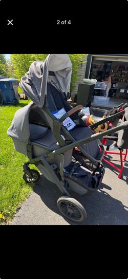 Uppababy V2 Vista Stroller & Bassinet