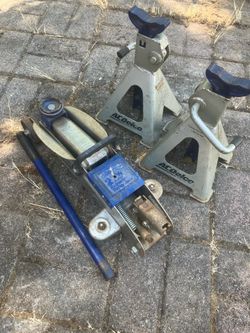 AC Delco 2-Ton Floor Jack & Jack Stands Kit