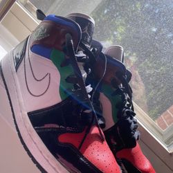 Jordan 1 Mid SE 