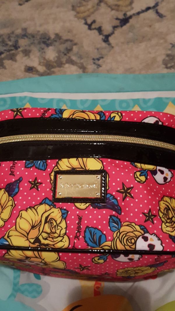 Betsey Johnson Makeup Bag For In San Antonio Tx Offerup
