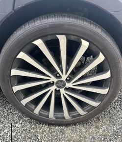 265/40ZR./22 22. Kia Sorrento 2022 that’s what they came off of.