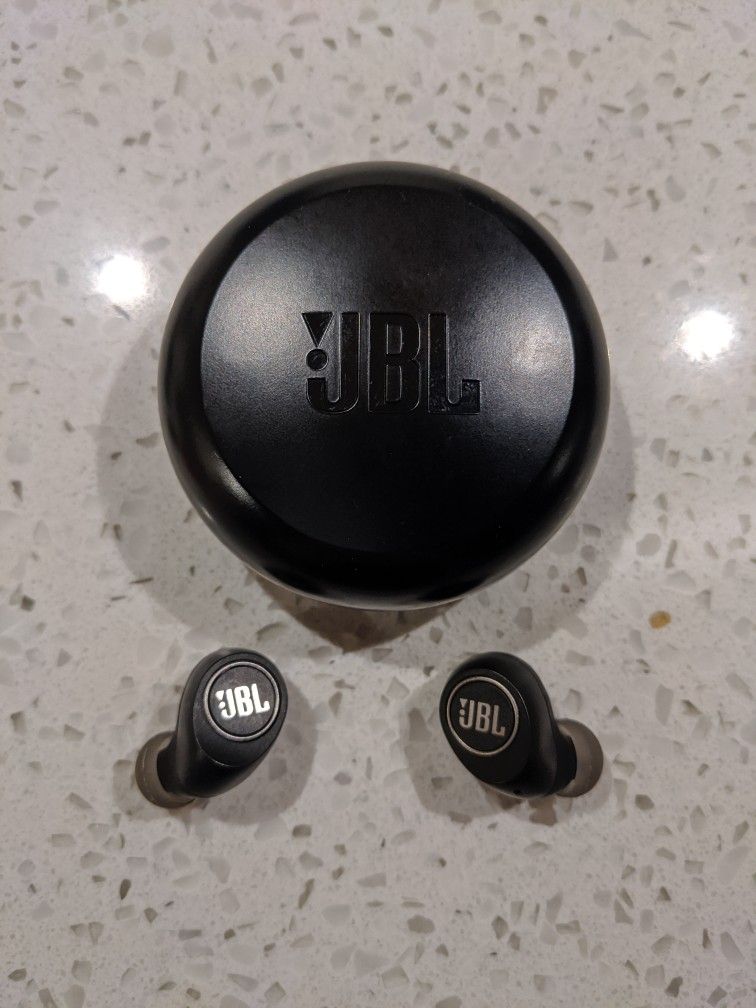 JBL Wireless Earbuds