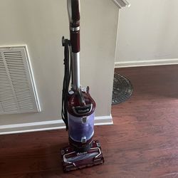 Shark Rotator Lift-Away Vacuum Cleaner 