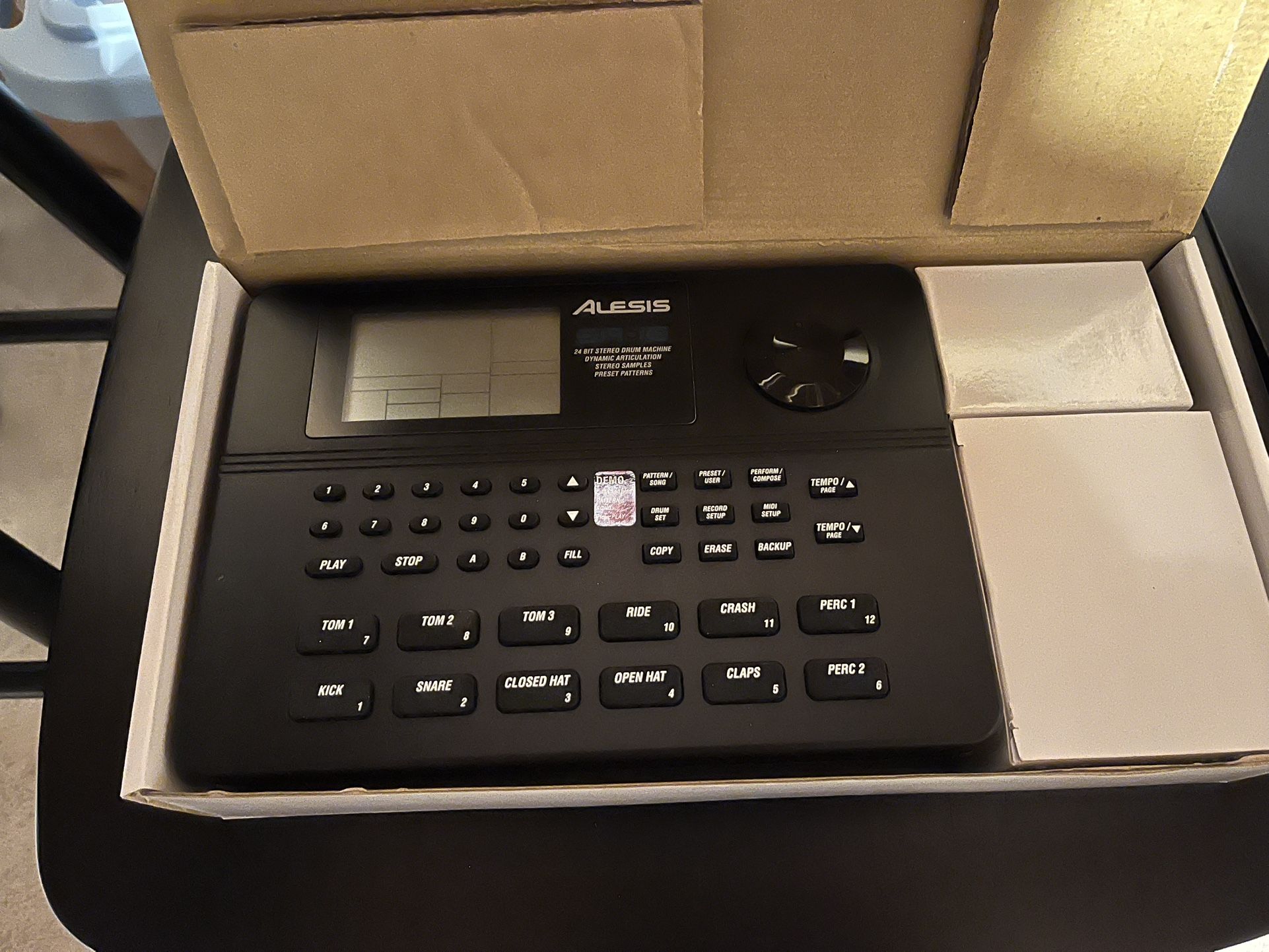 Alesis SR-16 Drum Machine