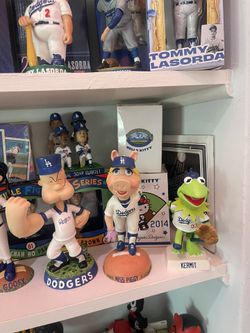 DODGERS “ CANCELLED “ Mrs Piggy Bobblehead
